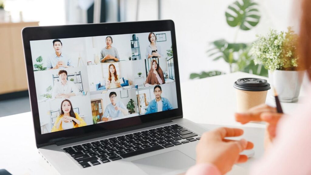 Estrategias de Webinars: Educa y Conecta con tu Audiencia en 2025