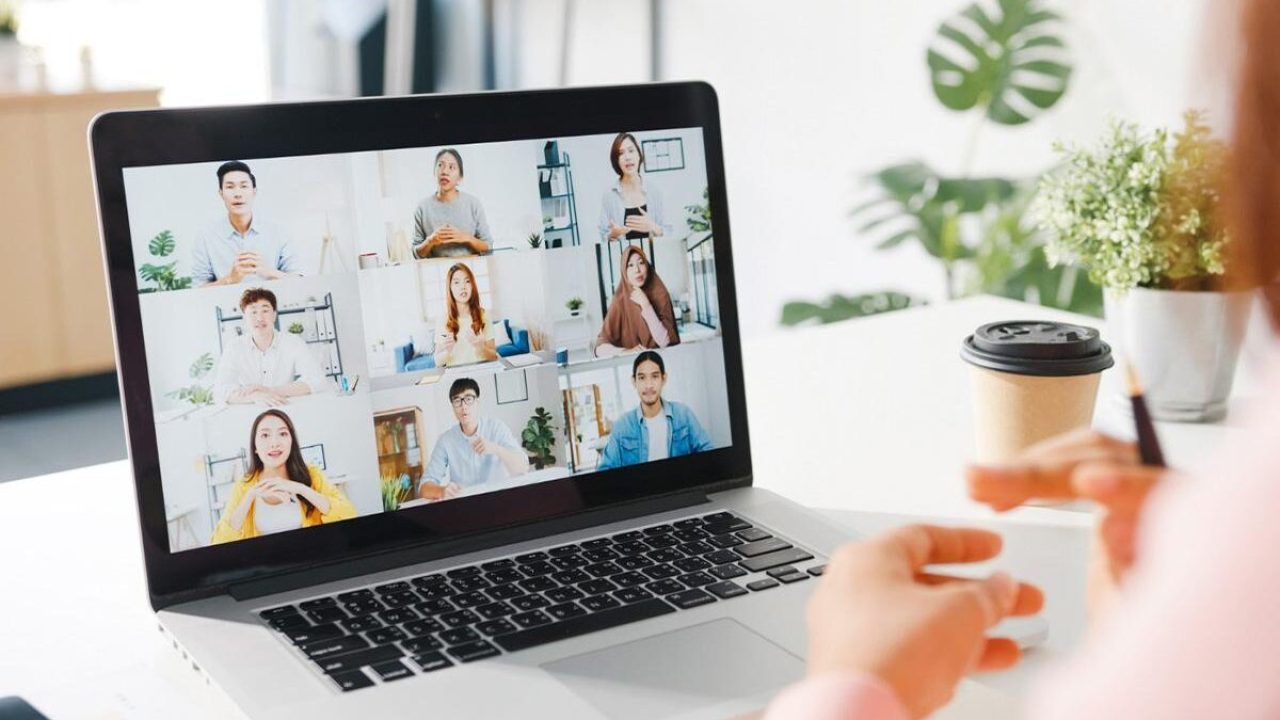 Estrategias de Webinars: Educa y Conecta con tu Audiencia en 2025