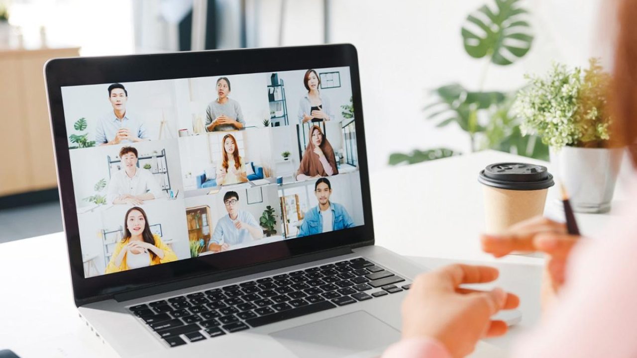 Estrategias de Webinars: Educa y Conecta con tu Audiencia en 2025